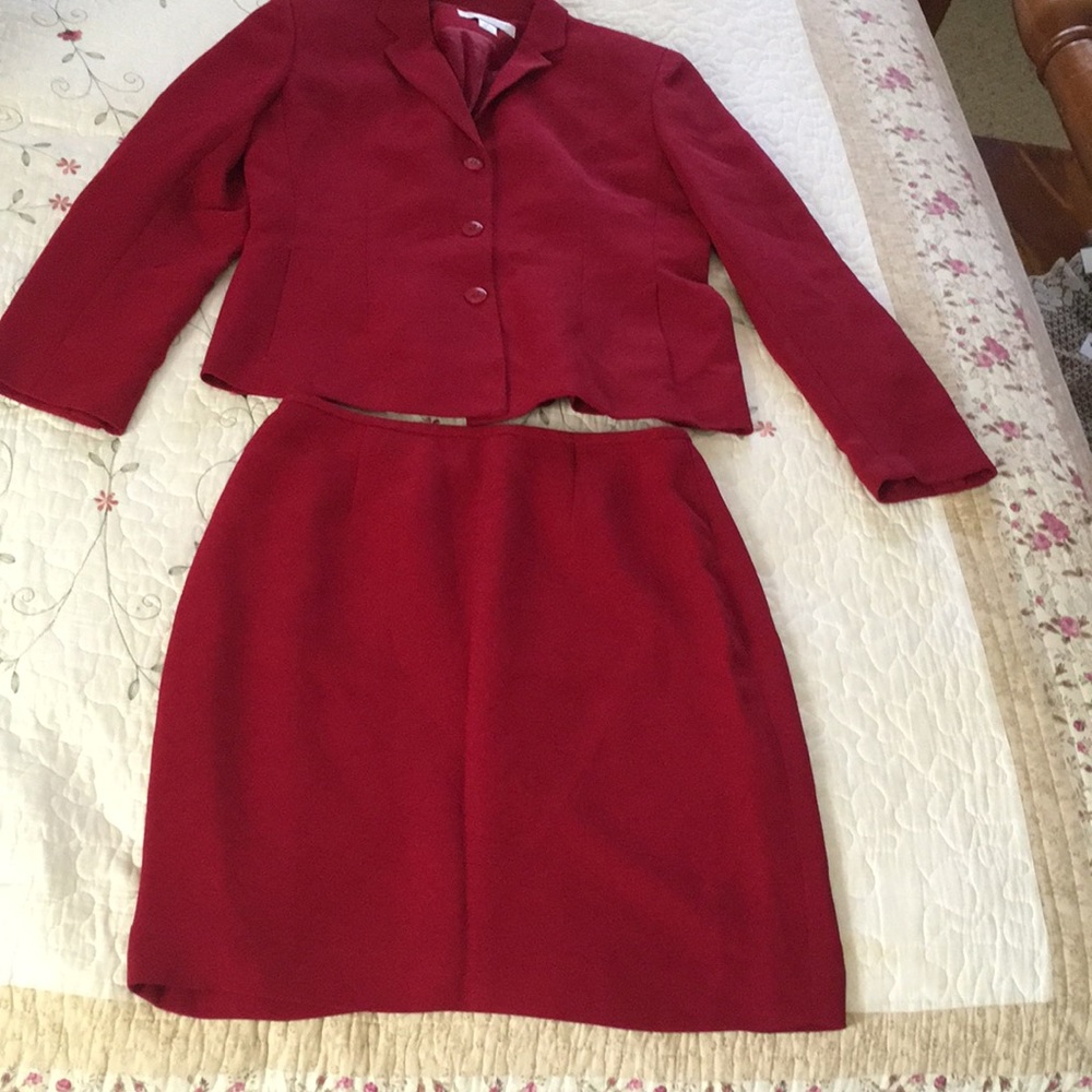 Petite Sophisticate blazer/skirt set